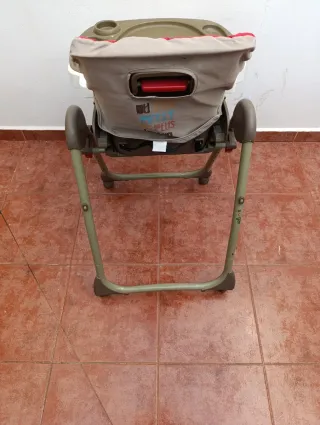 Trona Jane – cómoda, plegable y muy práctica