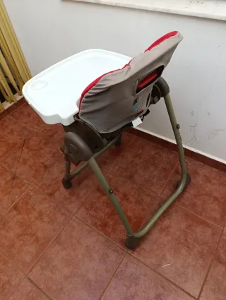 Trona Jane – cómoda, plegable y muy práctica