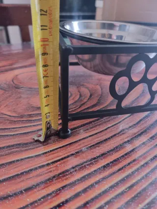 Porta ciotole rialzato per animali