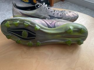 Botas de fútbol Mizuno Talla 44.5
