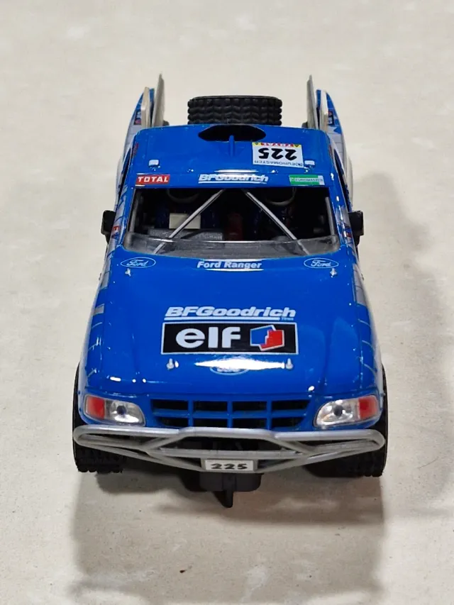 Scalextric Ford Ranger ninco