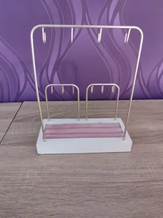 Expositor Joyero Rosa y Plateado