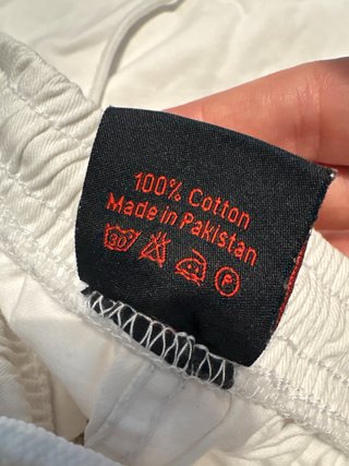 2 Kimonos Karate Blanco y Cinturones