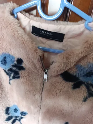 Abrigo pelito Zara Basic flores S