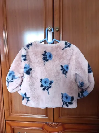 Abrigo pelito Zara Basic flores S