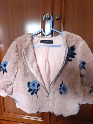 Abrigo pelito Zara Basic flores S