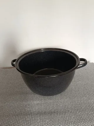 Tacho esmaltado preto
