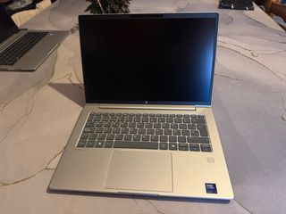 HP ProBook 4G1i 14 Argento