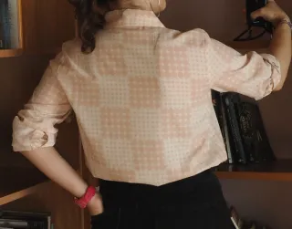 Camisa vintage beige y rosa