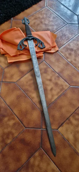 Espada ornamental. Tizona del Cid.