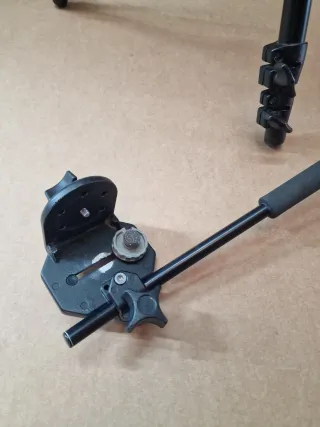 Trípode Manfrotto patas nuevas, cabezal roto