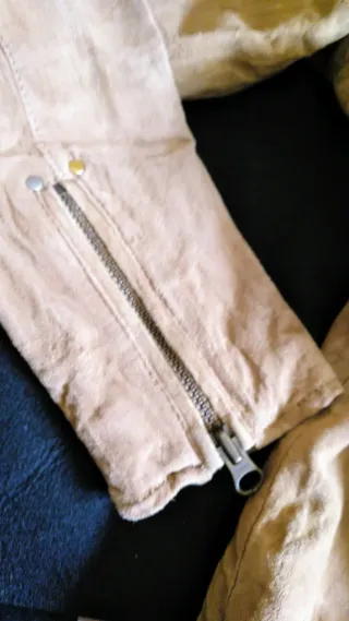 Cazadora de piel tachuelas XS