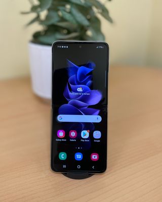 Samsung Galaxy Z Flip 3 -92084-