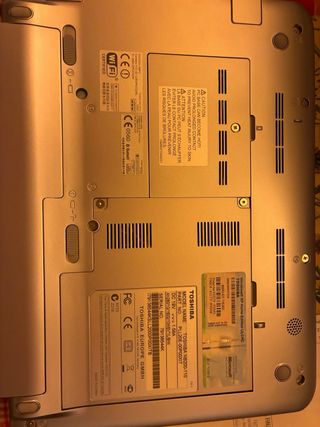 Toshiba NB 200 - Argento/Bianco