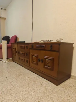 Mueble de salón de madera Vintage.