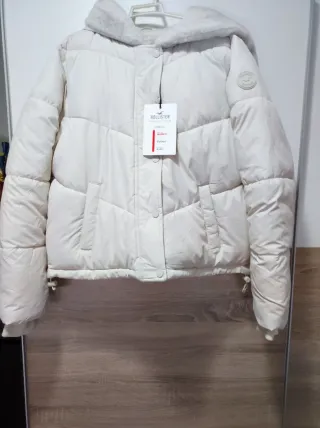 Chaqueta Hollister acolchada capucha