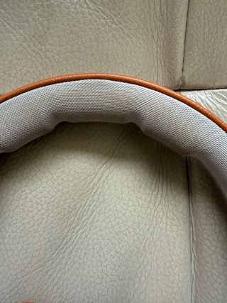 Bang Olufsen Beoplay HX Premium Auriculares