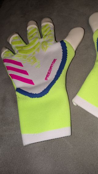 Guantes de portero Adidas predator