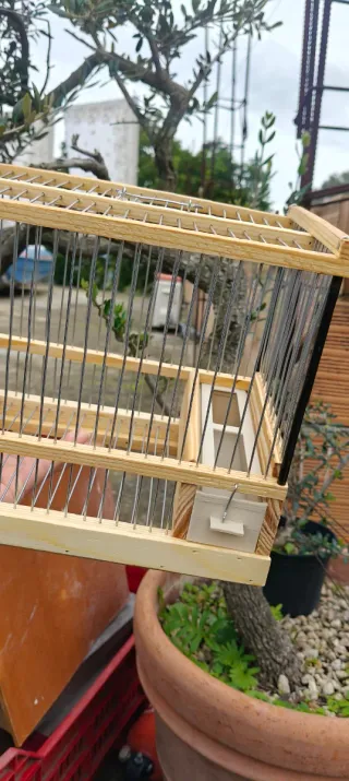 Gabbia fatta a mano per uccelli