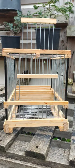 Gabbia fatta a mano per uccelli