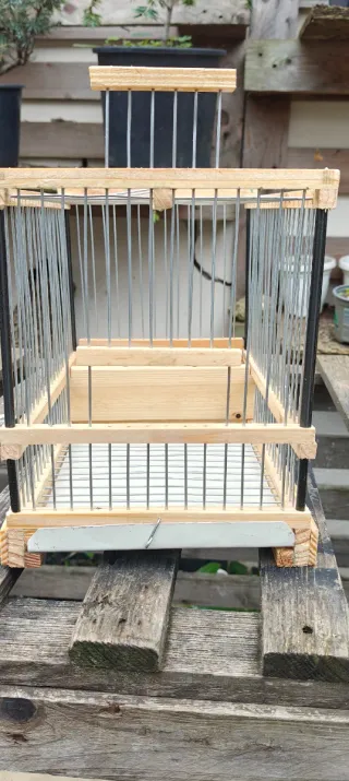 Gabbia fatta a mano per uccelli