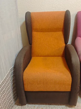 Butaca sillón tela naranja y marrón