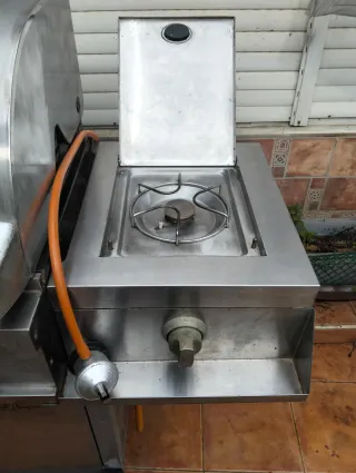 Barbacoa de gas 4 quemadores