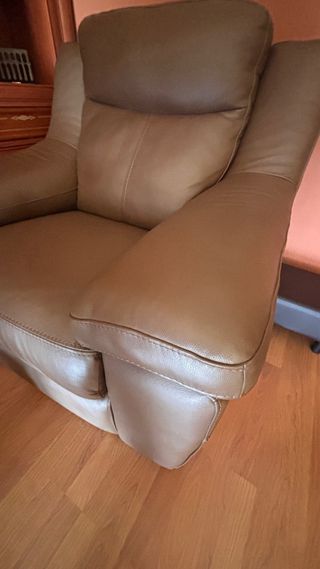 Sofá y 2 sillones de piel marrón