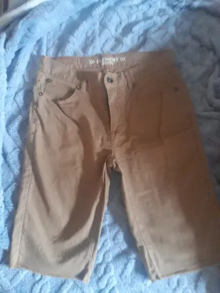 Pantalón corto marrón Element