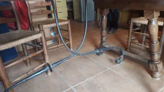 Mesa de comedor rústica de madera