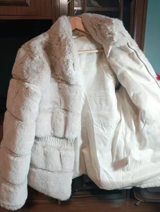 Abrigo pelo beige talla L ¡SOLO EN EFECTIVO!