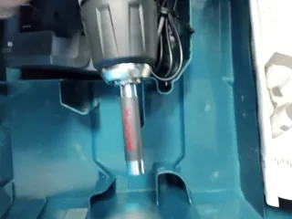 Taladro Bosch Profesional 18V + Accesorios