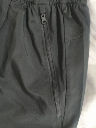 Pantalón corto deportivo Adidas hombre