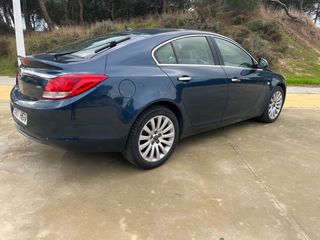 Opel Insignia 2011