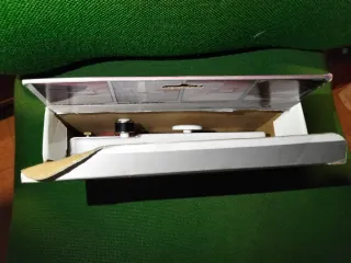 Mini máquina de coser manual