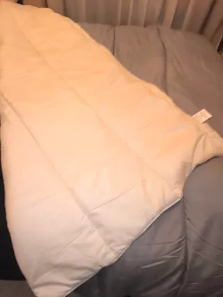 Edredón sintético gris