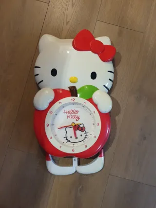 Regalo Reloj Hello Kitty con Manecillas Rojas