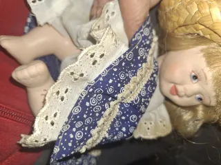 Muñeca porcelana antigua años 80