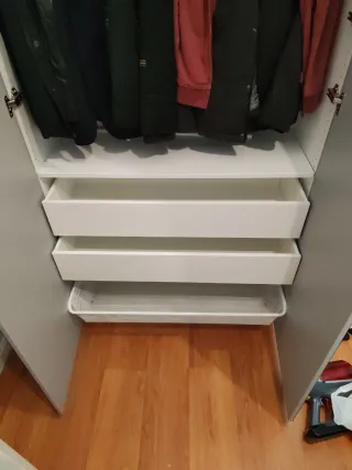 Armario Ikea puertas espejo