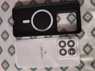 Funda Magnética Xiaomi 14 Pro nueva