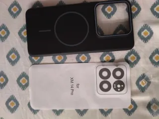 Funda Magnética Xiaomi 14 Pro nueva