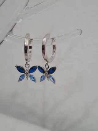 Pendientes mariposa azul plata