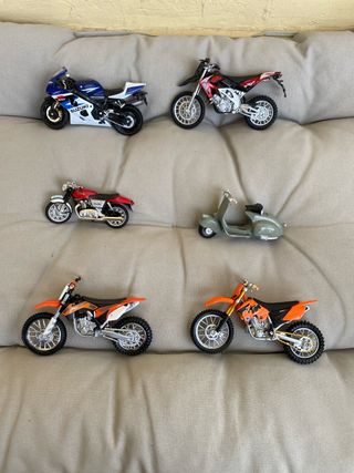 Lote 21 Motos de Colección a escala.