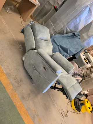 Sillón relax eléctrico tiene 1 año de uso