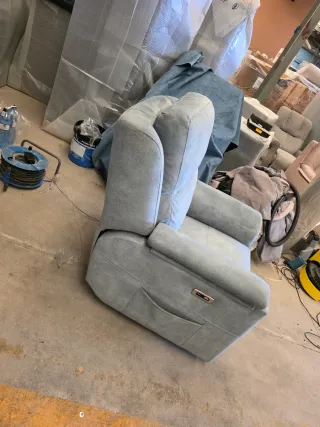 Sillón relax eléctrico tiene 1 año de uso