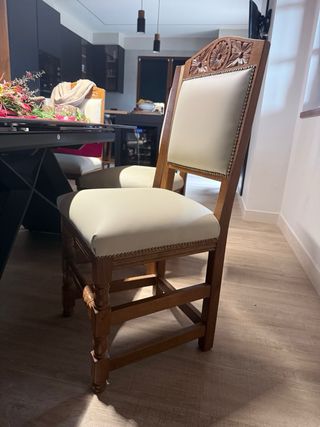 6 Sillas de Roble y Piel Beige