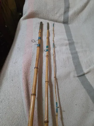 Caña de pescar artesanal de bambú