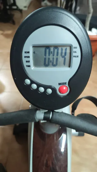 Bicicleta estática y remo plegable