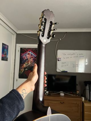 Guitarra Clásica Negra + Accesorios