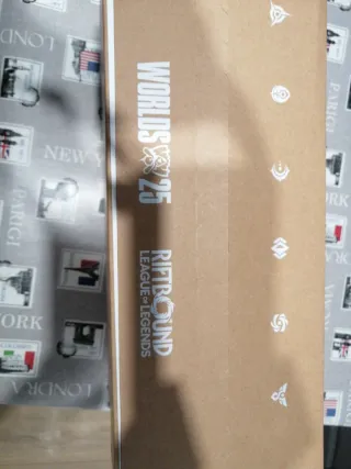 Caja Worlds Riftbound 2025